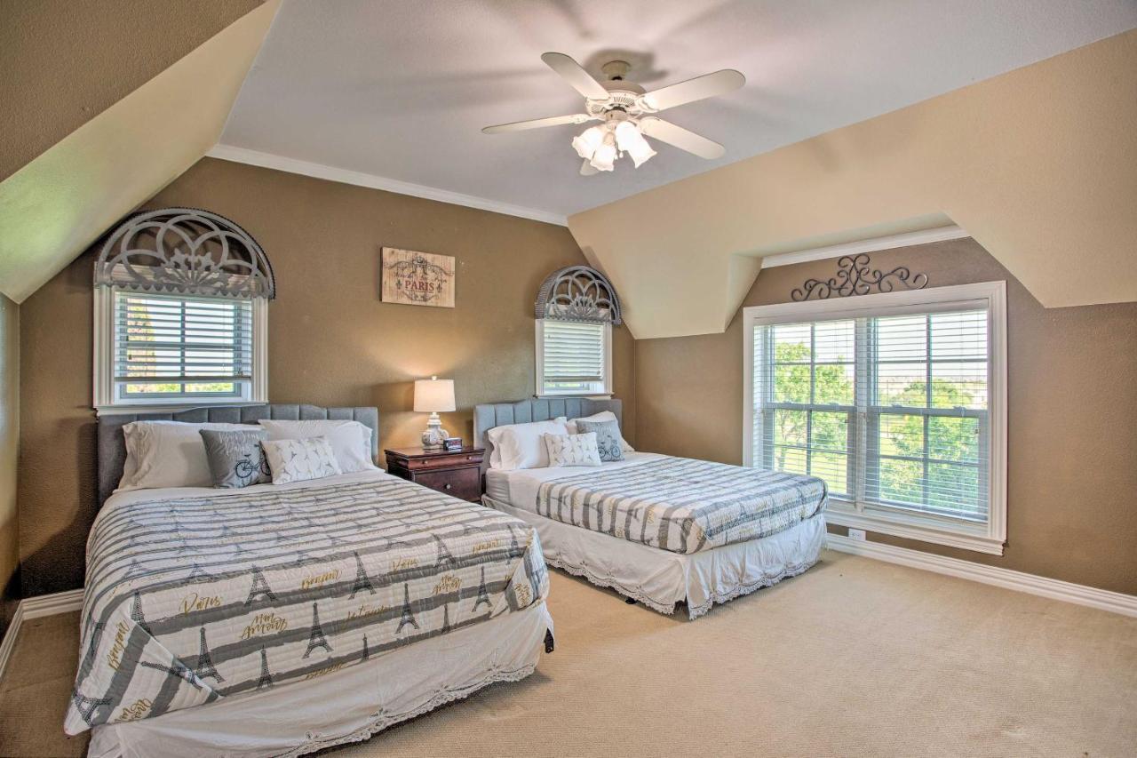 Lavish Celina Home With Patio And Game Room! Extérieur photo